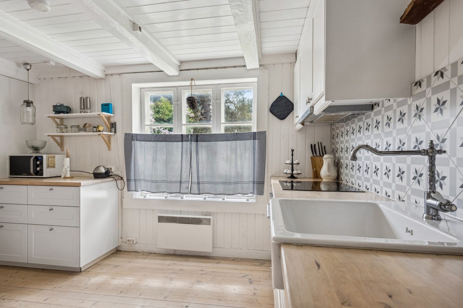 Kjøkken i første etasje. Galleribilde