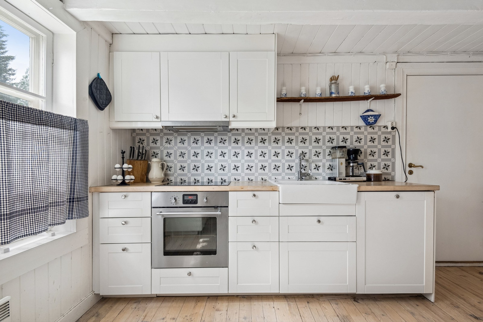 Kjøkken i første etasje. Galleribilde