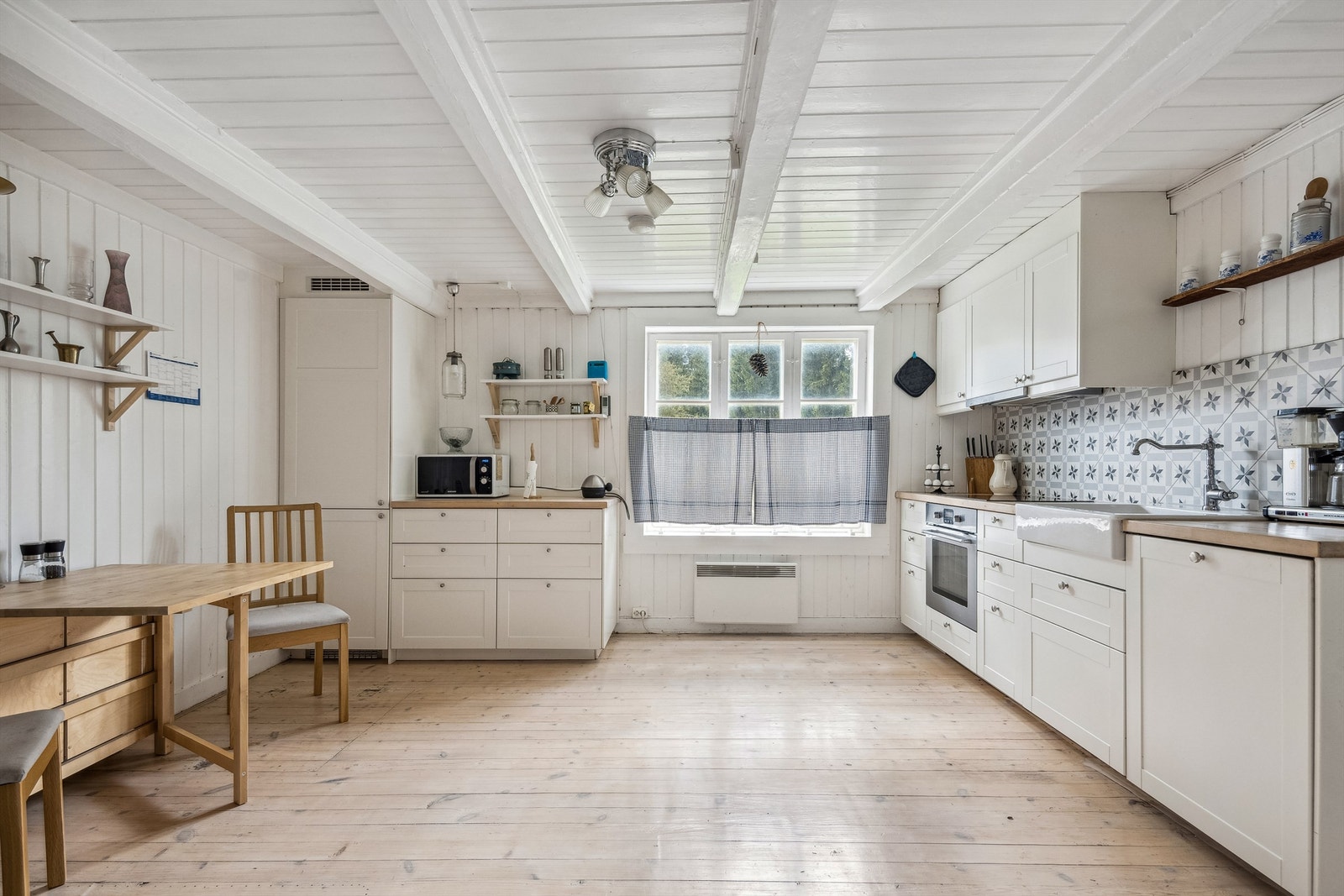 Kjøkken i første etasje. Galleribilde