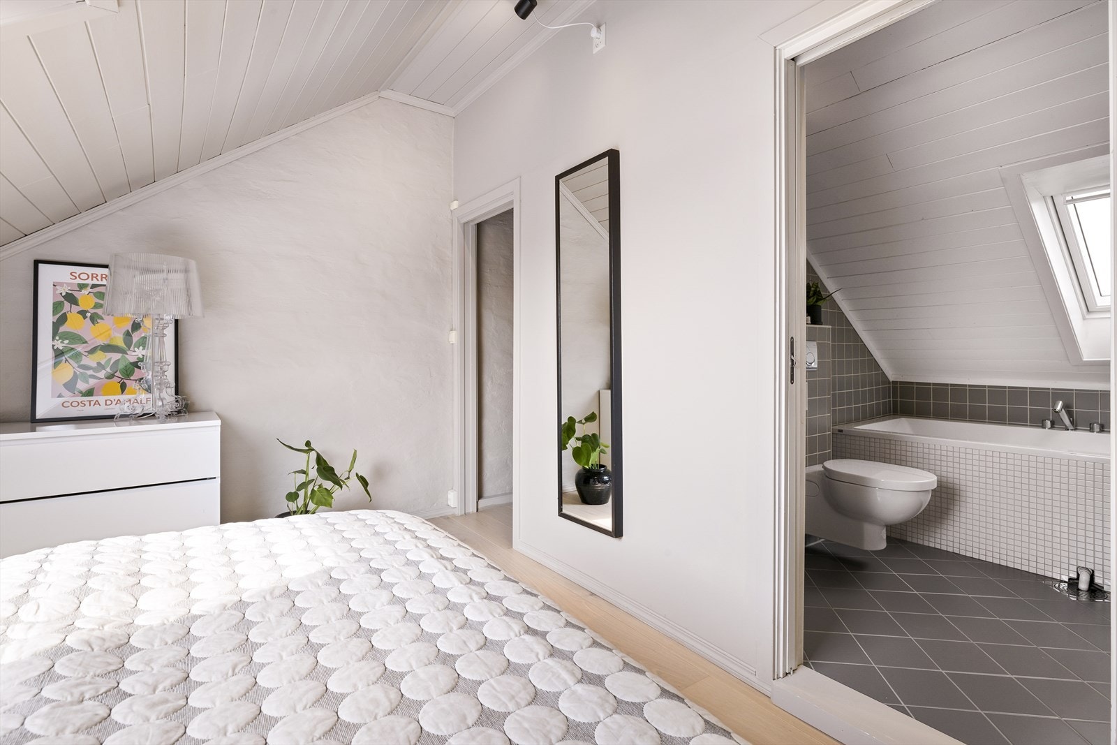 Flott enstavs parkett på gulv. Galleribilde