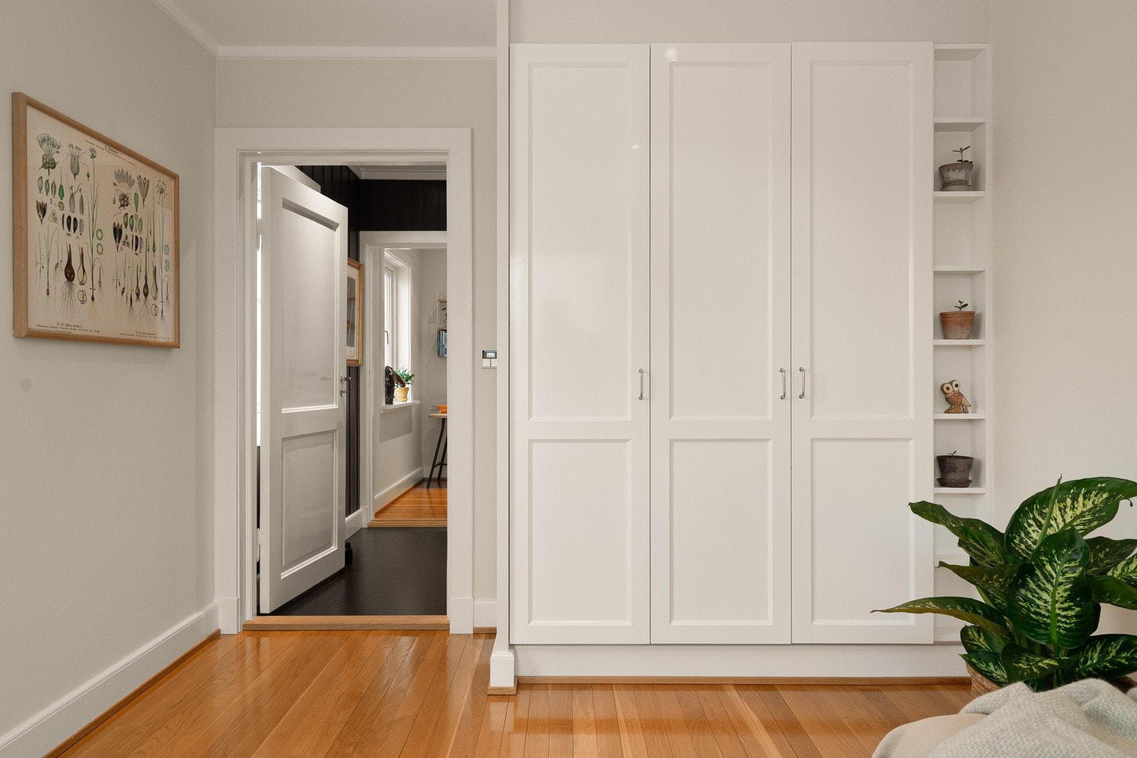 Gulvet er en kopi av originale gulv og spesialprodusert for prosjektet. Galleribilde