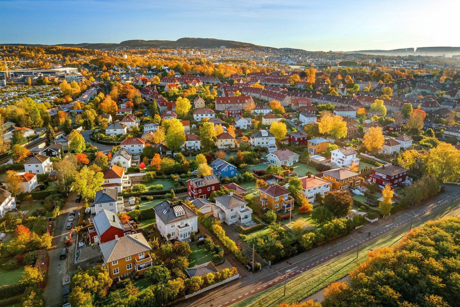 Her bor man sentralt, men likevel usjenert, omgitt av store villahager som skaper en atmosfære av ro og eksklusivitet. Galleribilde