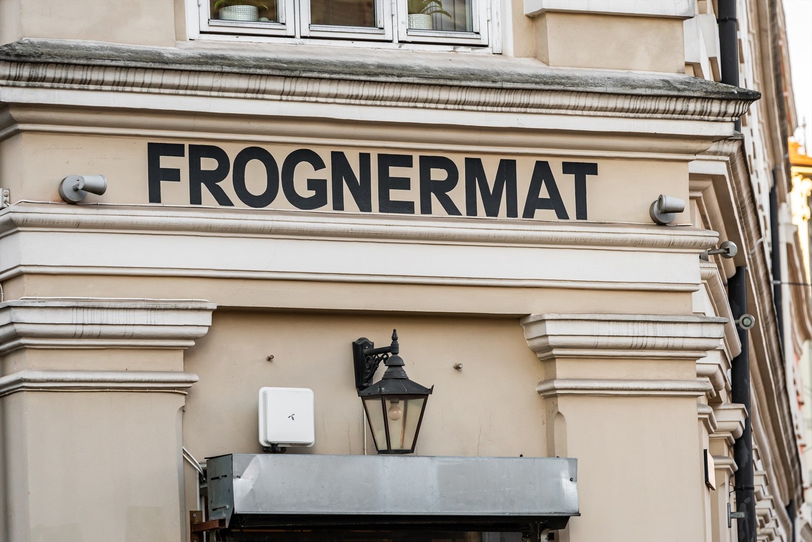 Flere matbutikker i nabolaget, også flere søndagsåpne. Galleribilde