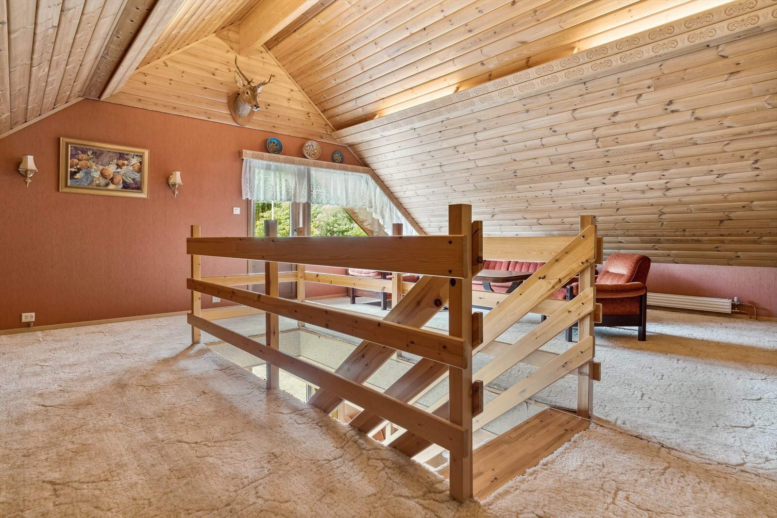Den perfekte staden for ungdomen i huset, ein god fotballkamp på skjermen, eller når ein treng litt ro for seg sjølv. Galleribilde