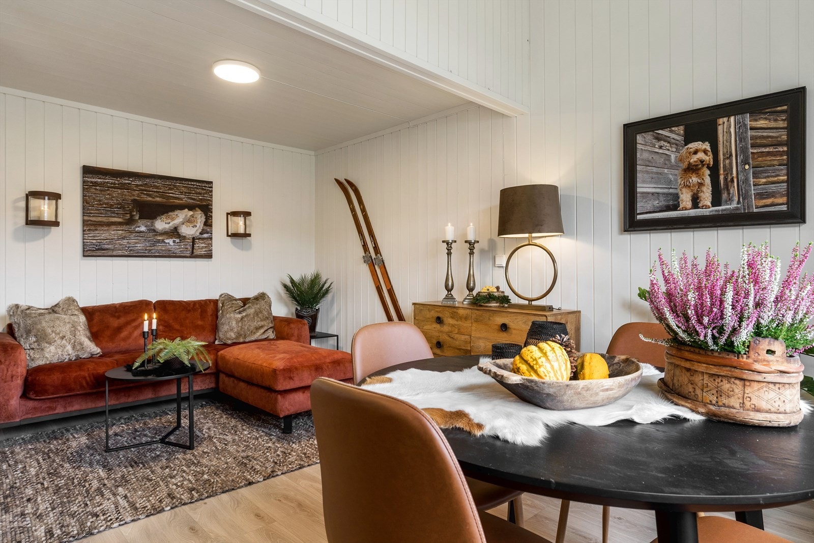 Velkommen til denne arealeffektive og oppussede leiligheten på Hallingen! Galleribilde
