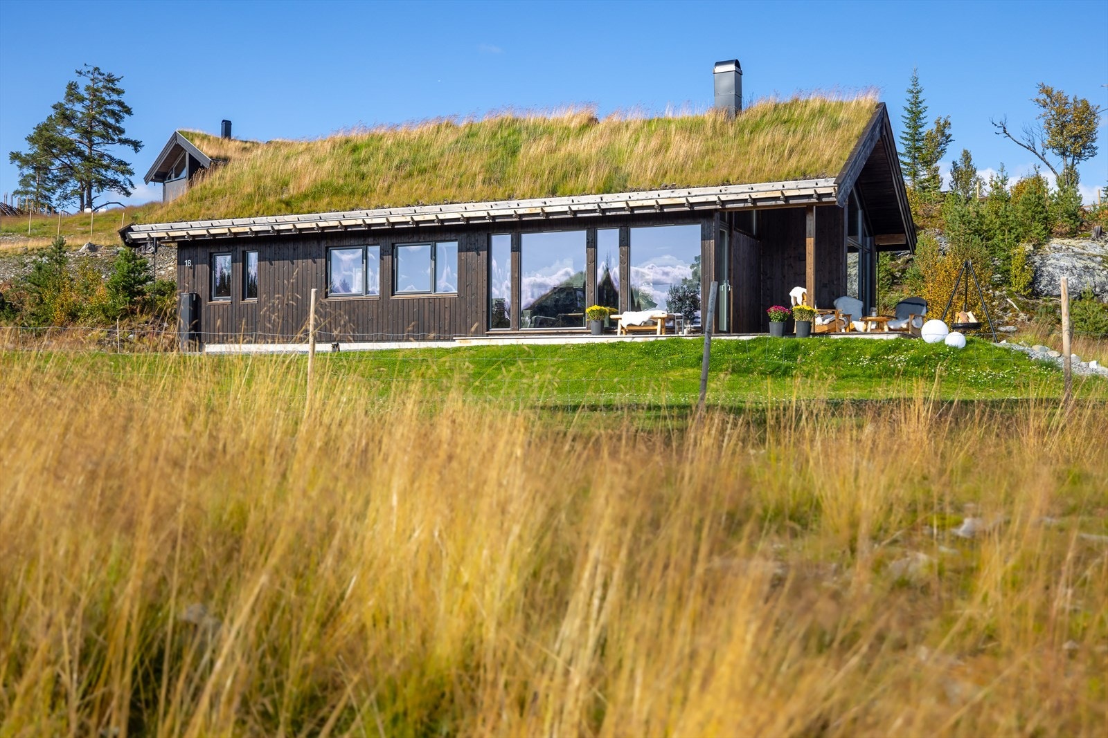 Et av de mest solrike hyttefeltene i Nesbyen. Terrassen strekker seg fra øst mot vest Galleribilde