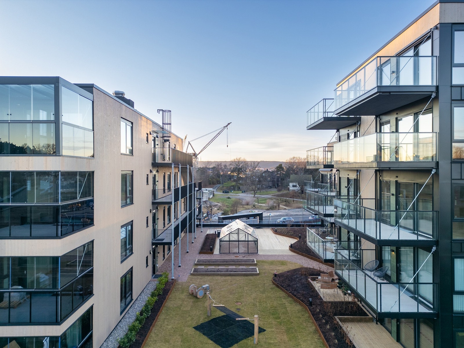 Takhagen mellom byggene er usjenert fra øvrige og privat for beboerne. Galleribilde