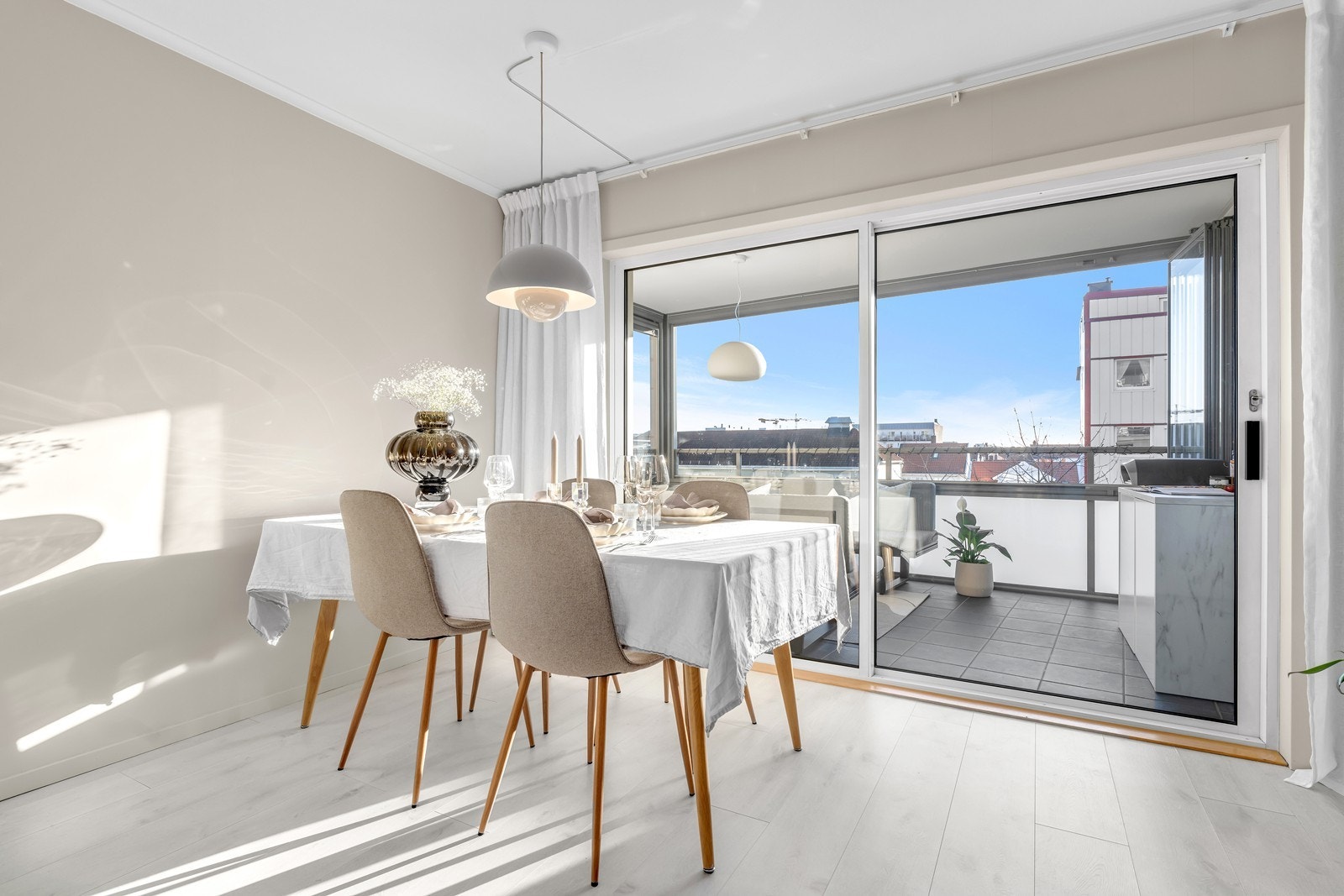 Skyvedør ut til balkongen Galleribilde