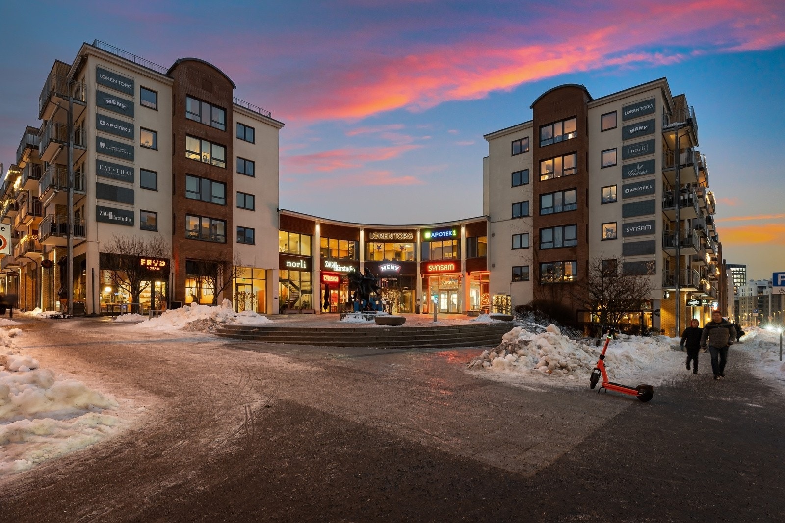 Løren og Løren Torg i nærområdet. Galleribilde