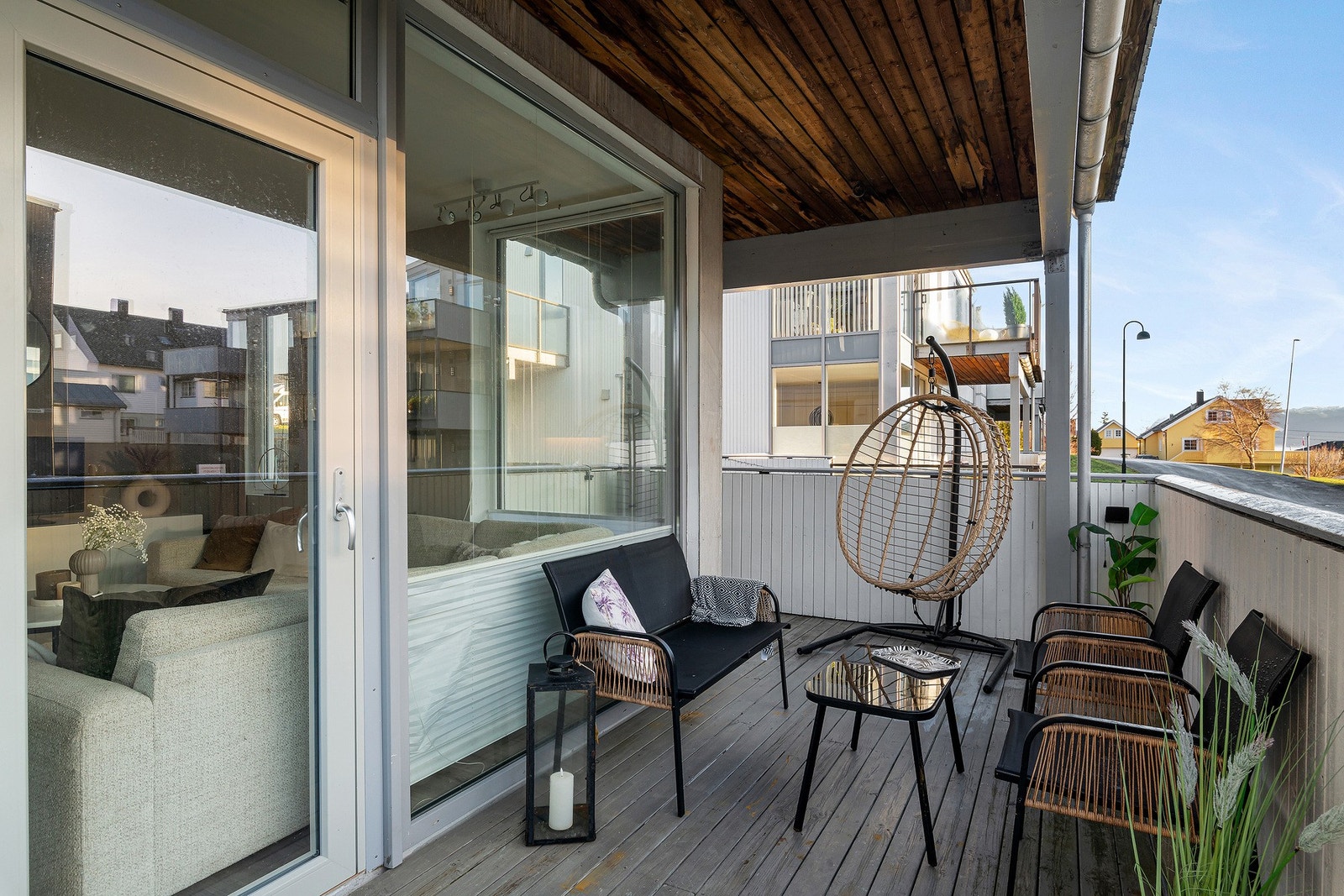 Din egen terrasse som er overbygd og med sydvendt orientering. Denne vil du like. Galleribilde