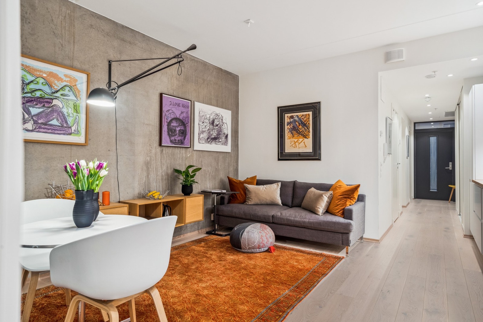 Stuen er smakfullt innredet. Galleribilde