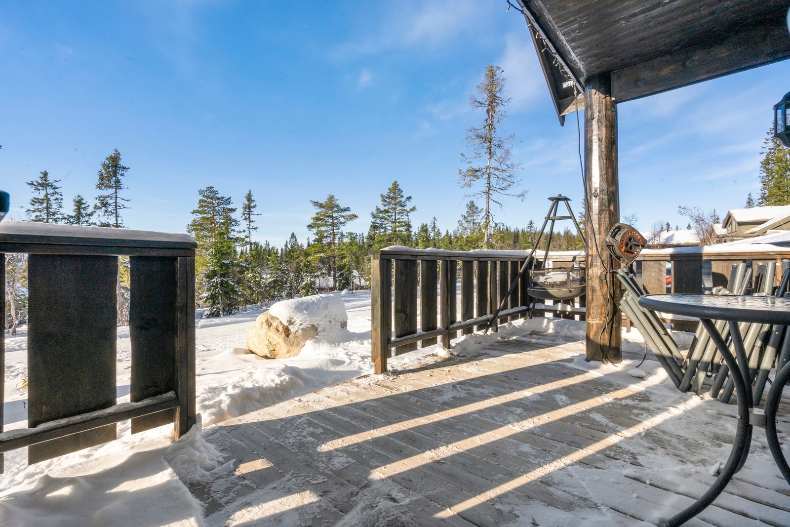 Solrik og hyggelig terrasse Galleribilde