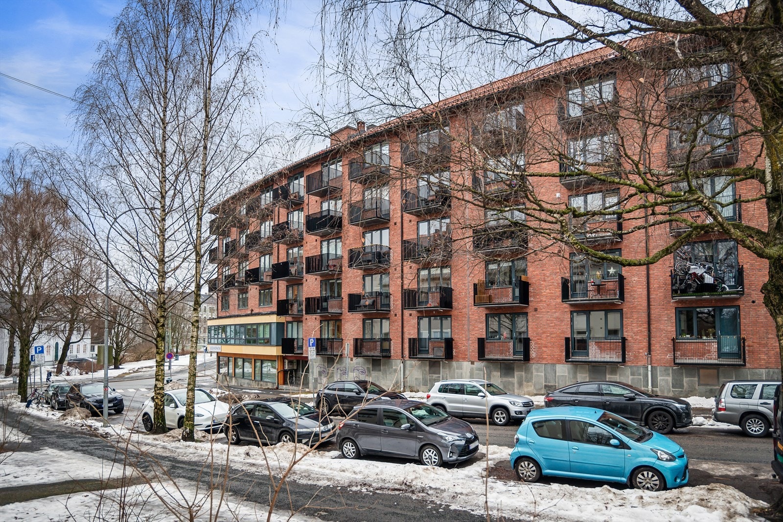 Området har beboerparkering Galleribilde