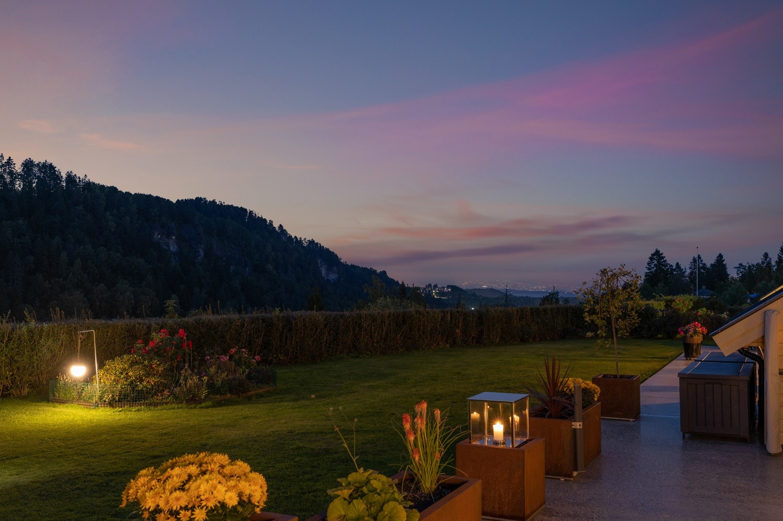 Om kvelden kan man skimte lysene fra Tryvann og Holmenkollen Galleribilde