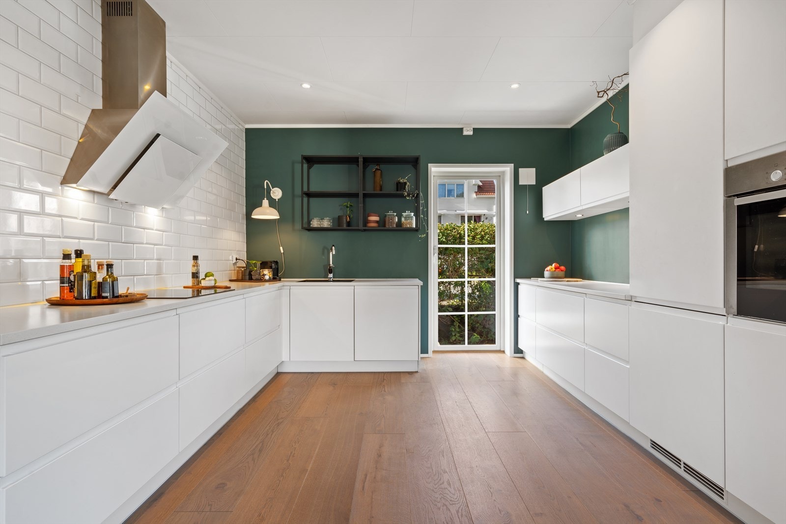 Kjøkkenet fikk ny innredning og nytt gulv i 2017. Galleribilde