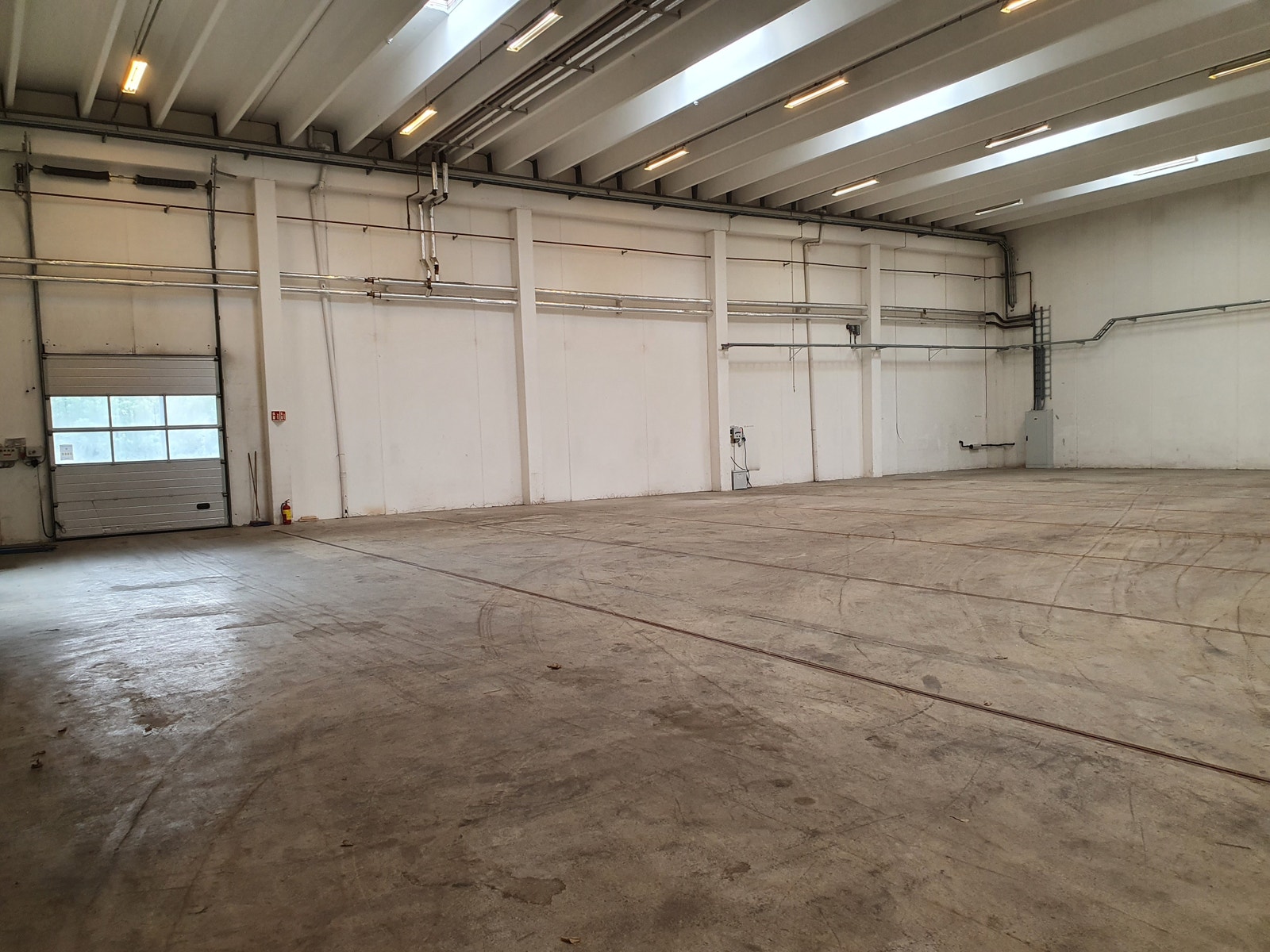 Høyhall sett mot kjøreport. Galleribilde