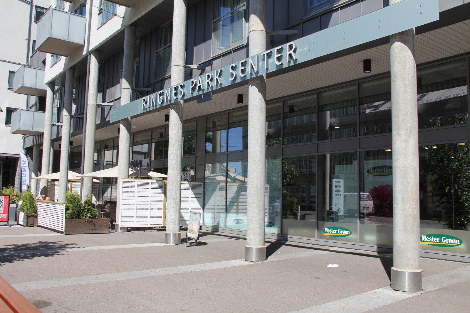 Ringnes park senter ligger 100 meter unna Galleribilde