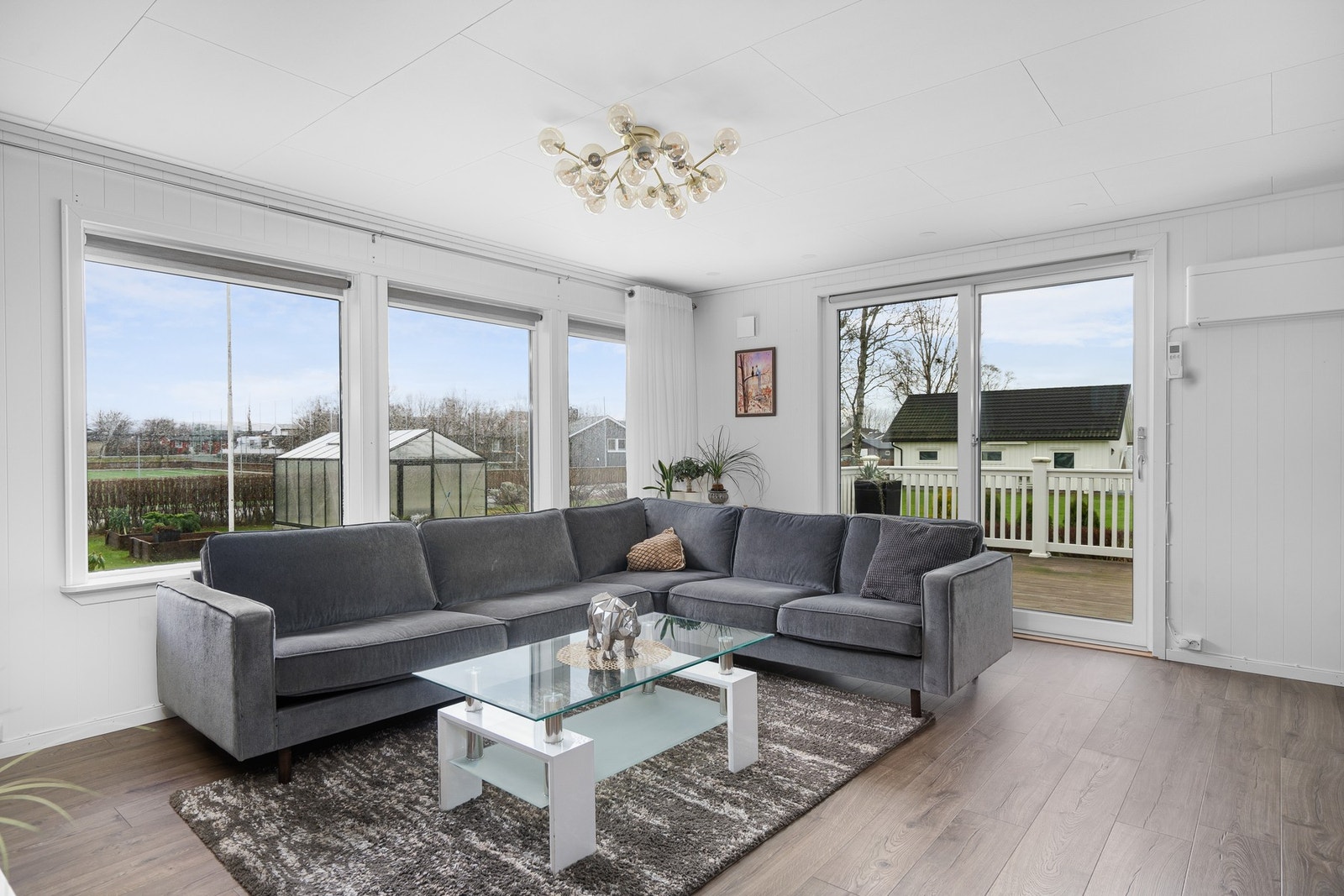 Herfra er det utgang til veranda Galleribilde