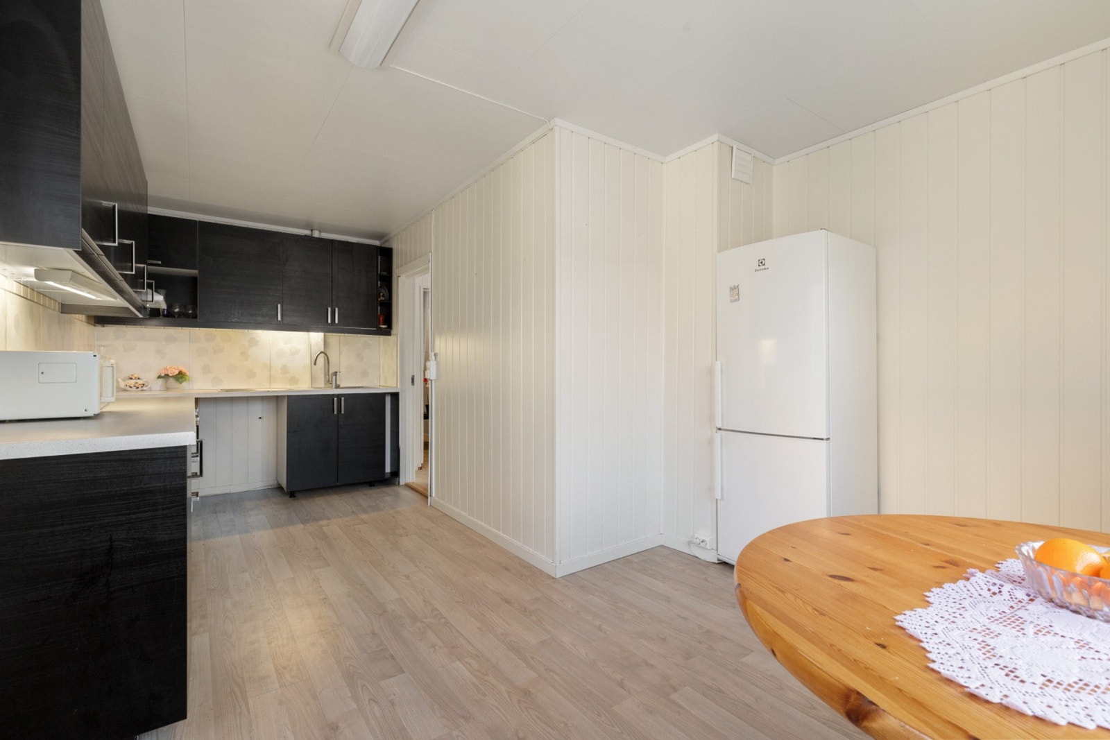 Kjøkkenet holder et tidløst preg Galleribilde