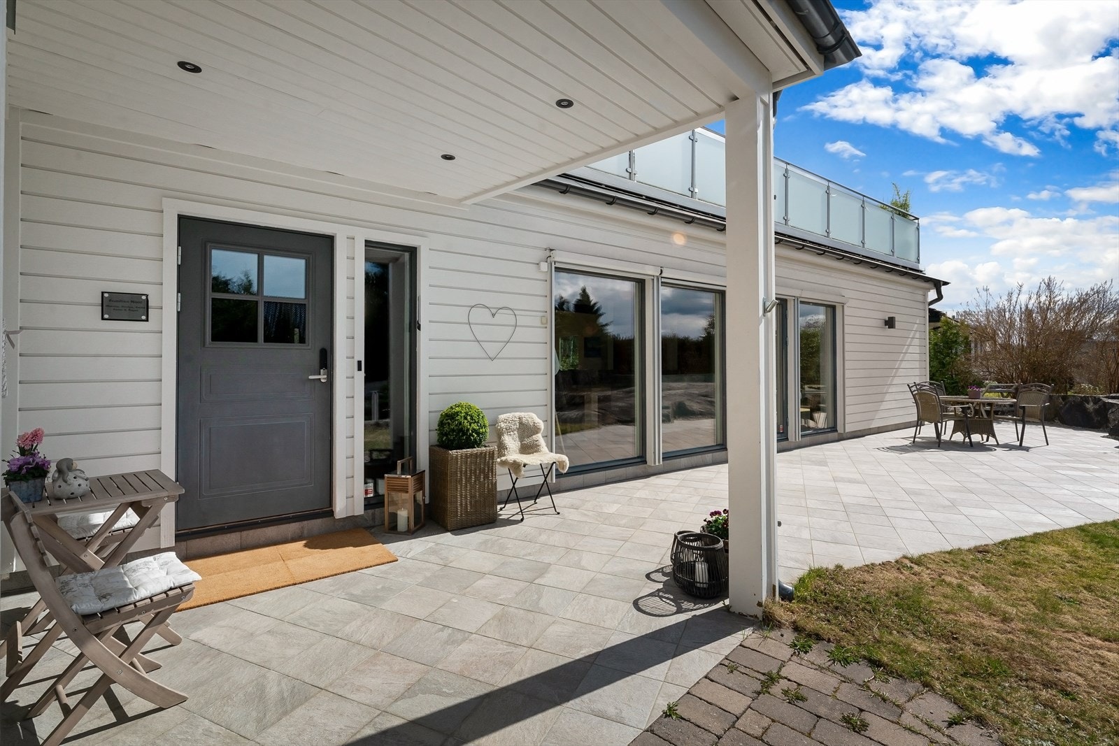 Pent inngangsparti Galleribilde