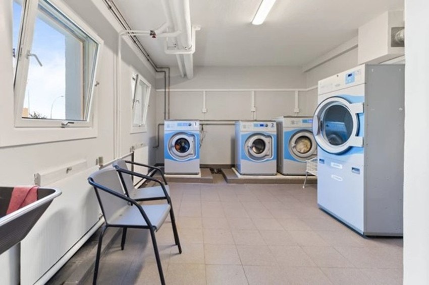 Det er fellesvaskeri i kjelleren Galleribilde