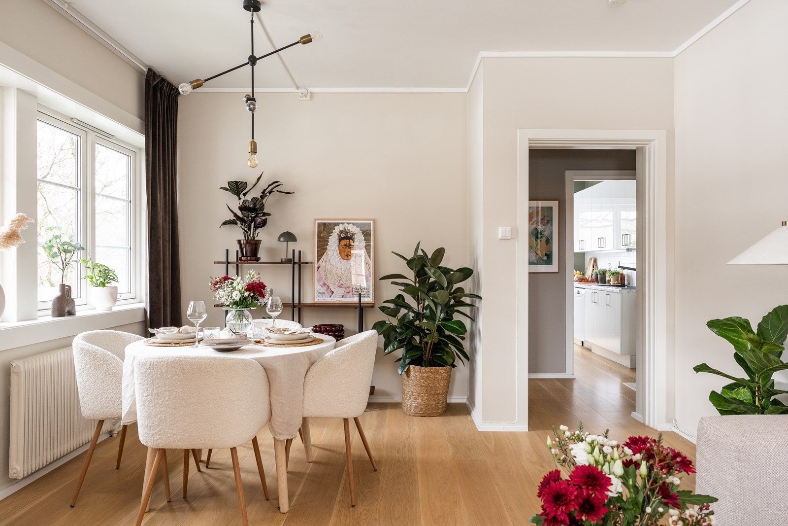 Her får man også plass til et større spisebord! Galleribilde