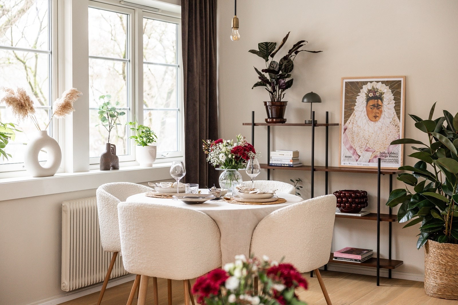 Her kan man nyte gode måltider i flott selskap! Galleribilde