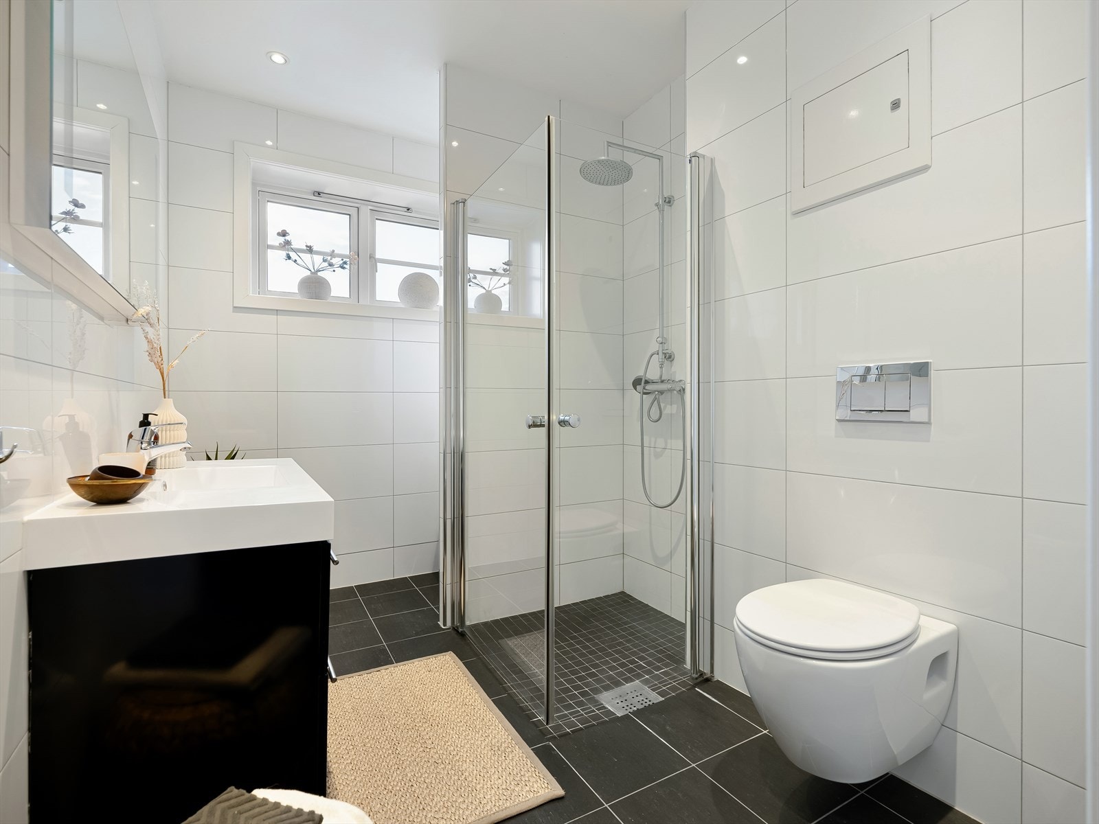 Delikat og pent bad pusset opp i 2013. Galleribilde