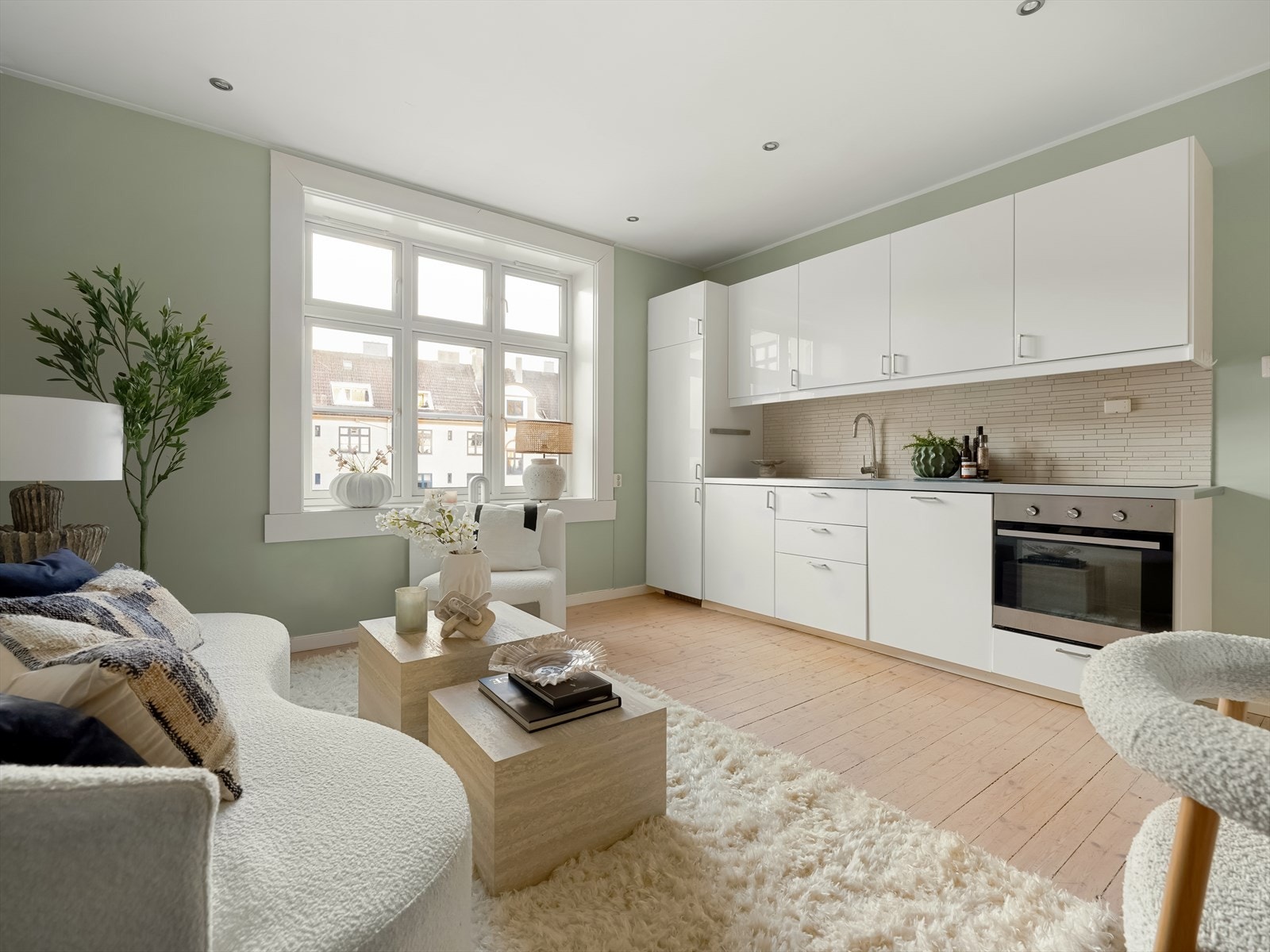 En lys, optimal og sjarmerende 3-roms i en klassisk gård på beste Torshov. Galleribilde