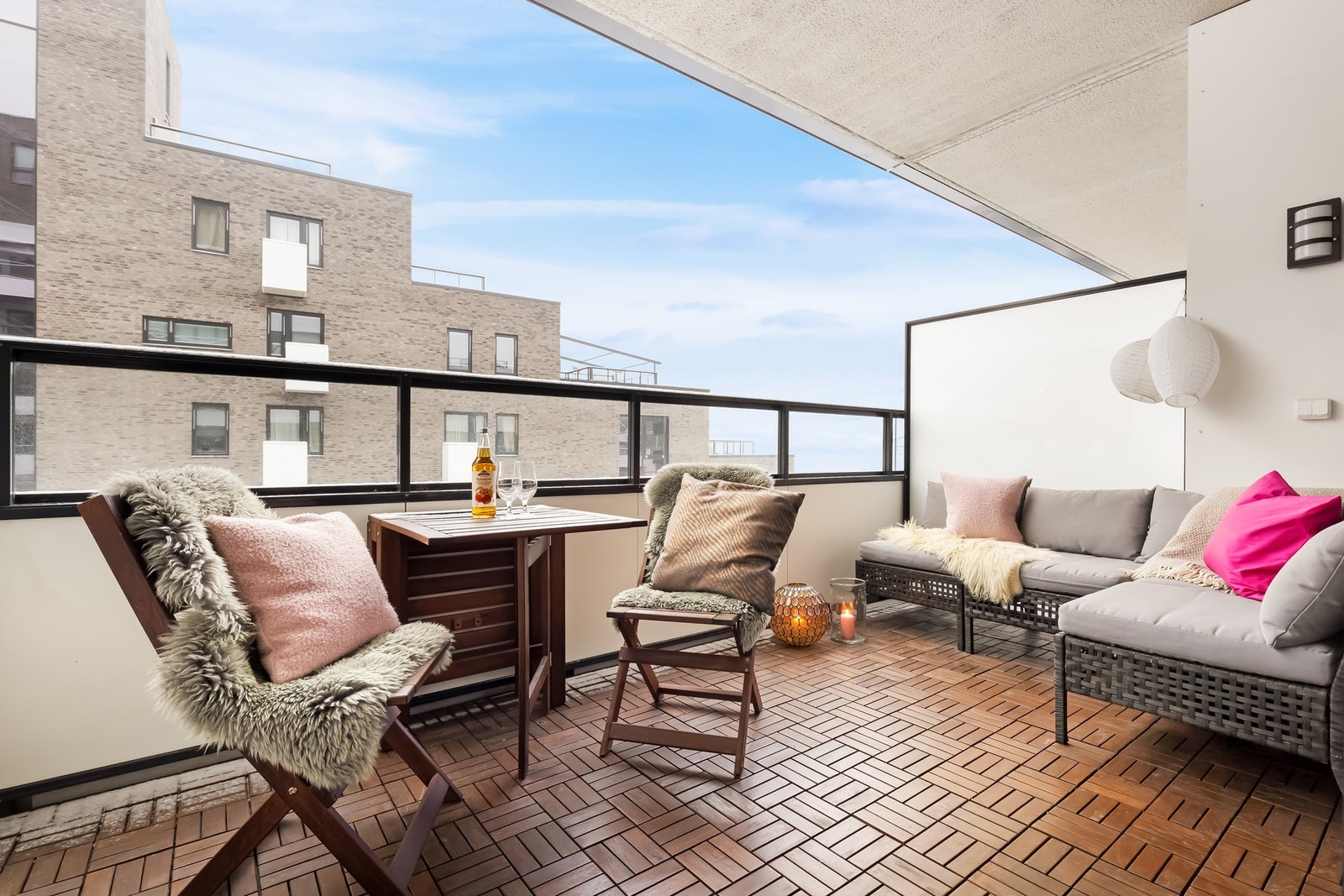 Dette er en tiltalende 3-roms andelsleilighet fra 2018 med to balkonger på totalt 10 kvm. Galleribilde