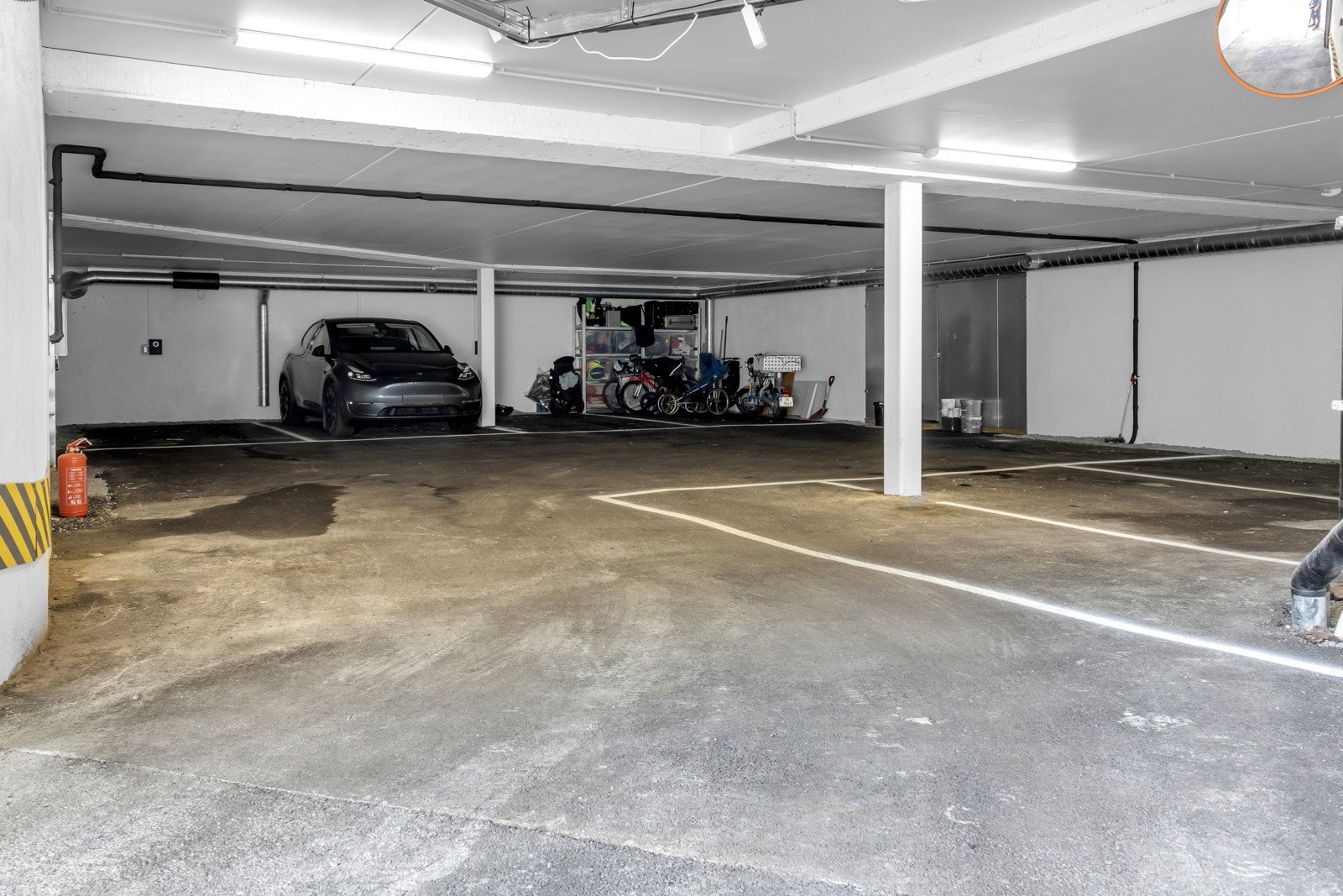 Det medfølger parkering i felles underjordisk garasjeanlegg Galleribilde