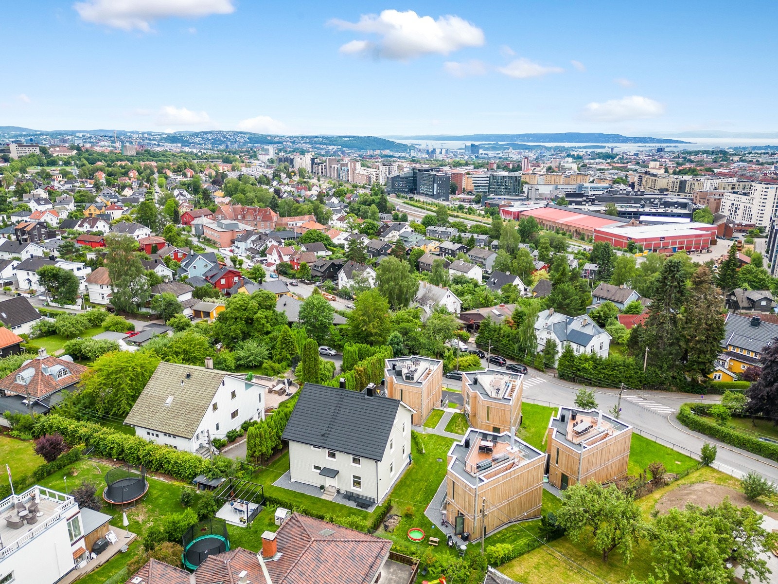 Eiendommen ligger i et meget attraktivt og sentralt boligområdet på Grefsen Galleribilde