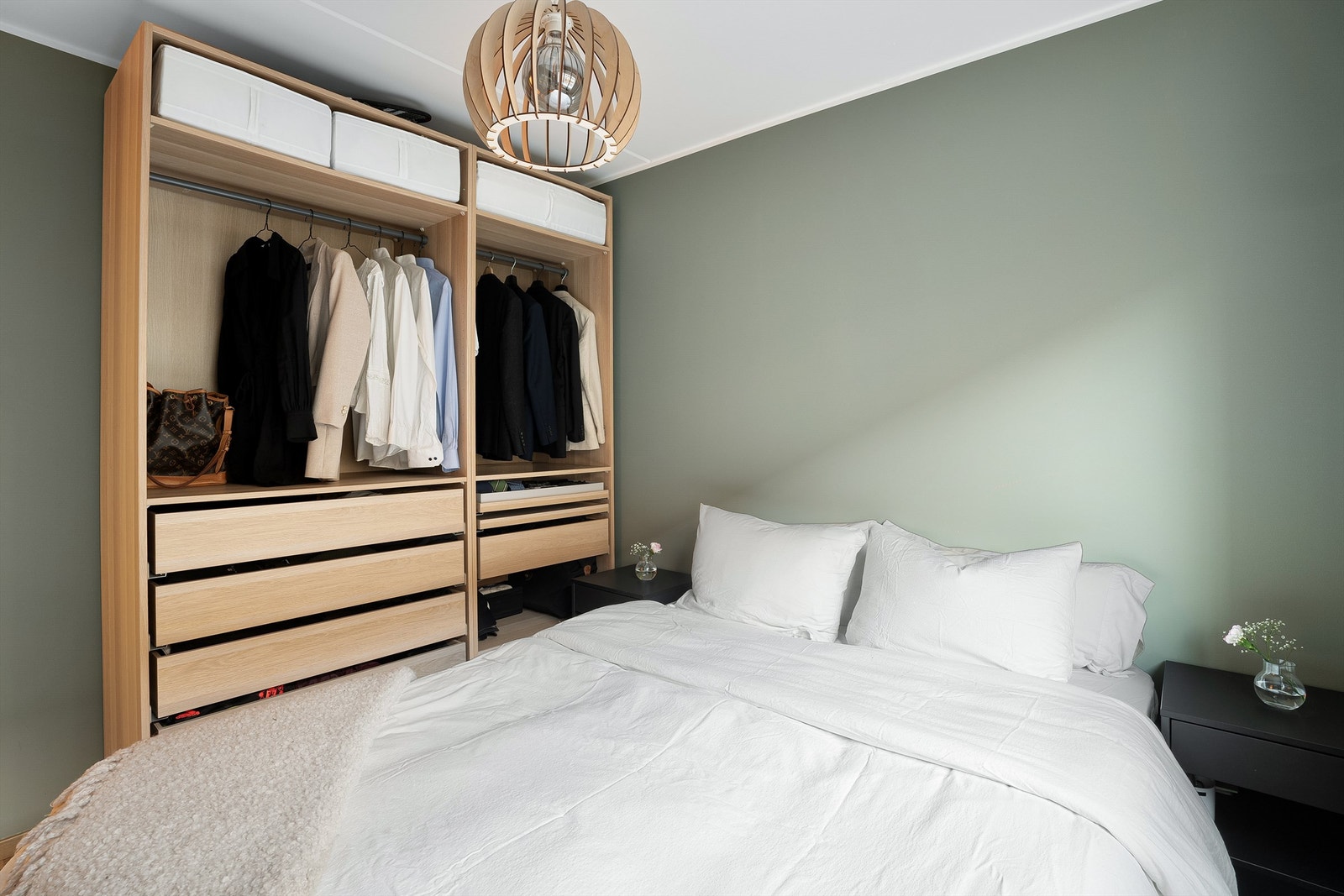 Her er det også god plass til garderobeskap. Galleribilde