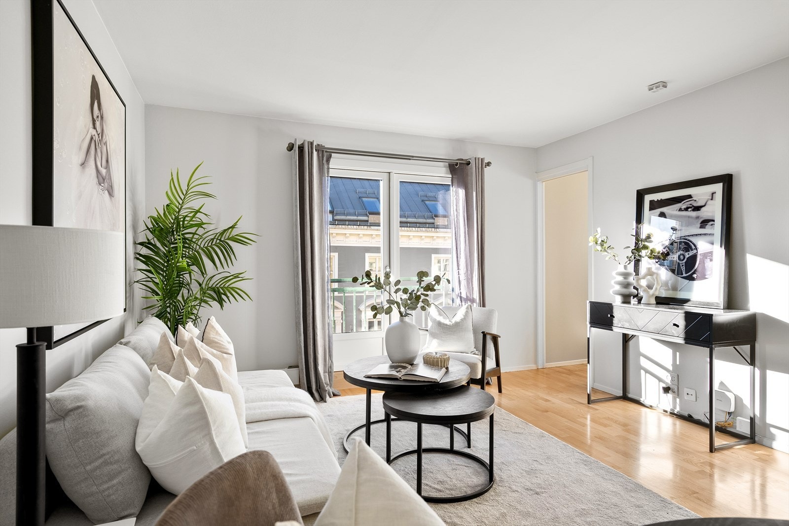 Leiligheten har gode naturlige soner Galleribilde