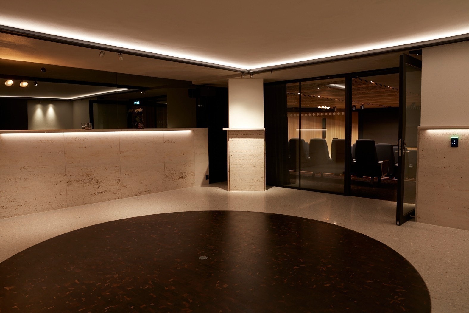 Auditorium med mingleareal Galleribilde