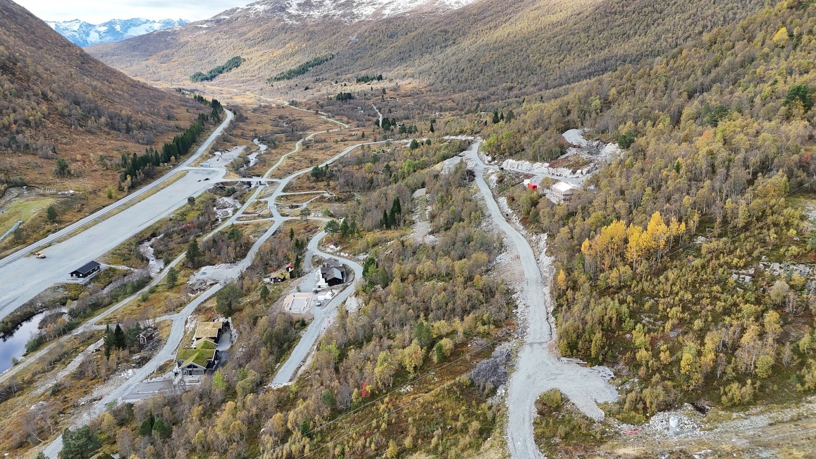 Et godt planlagt hyttefelt med gode siktlinjer for samtlige tomter. Galleribilde