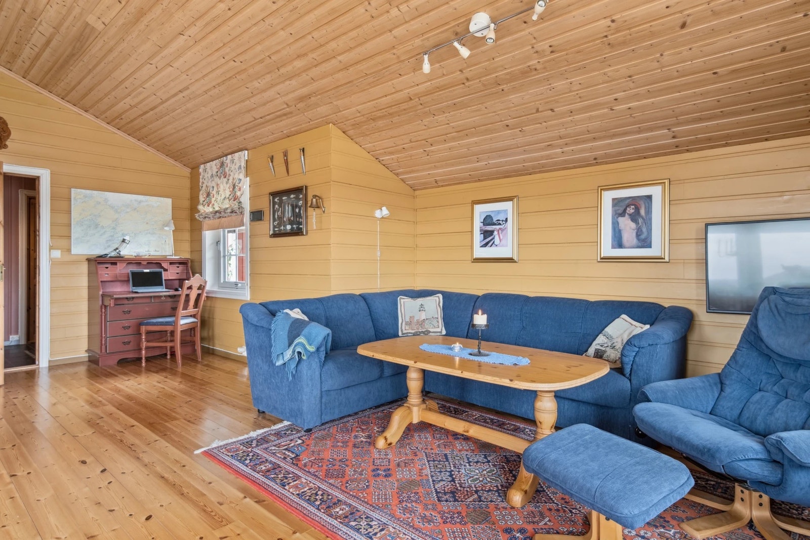 Sofakrok + arbeidsplass i stue Galleribilde