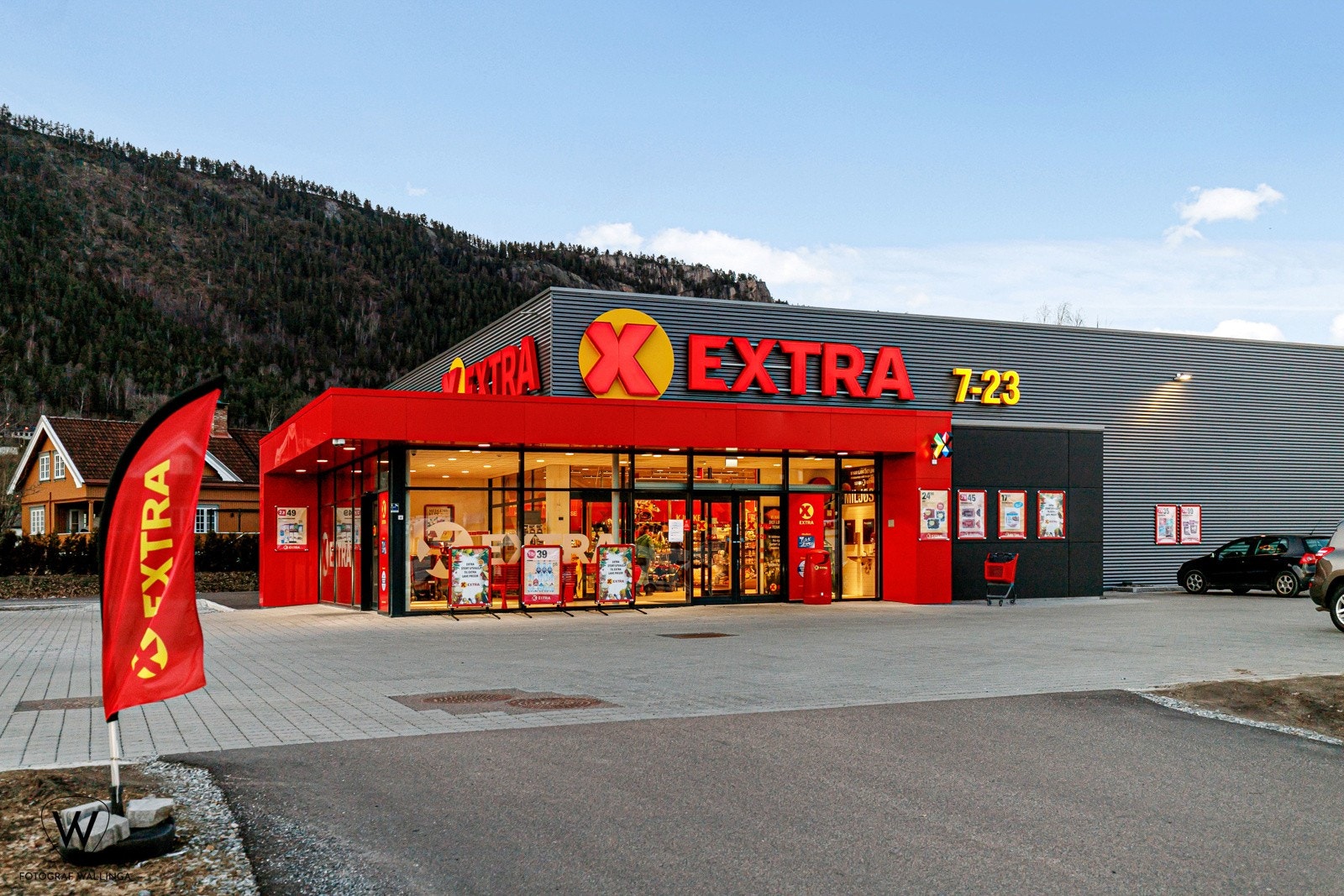 Dagligvarehandelen kan blant annet gjøres på Kiwi Solbergelva og Coop Extra Herstrøm, som begge ligger i gangavstand. Galleribilde