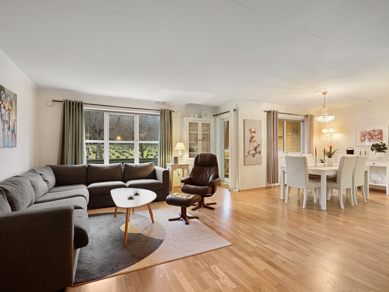 Velkommen til Bruhagen 4, leiligheten ligger i 2. etasje Galleribilde