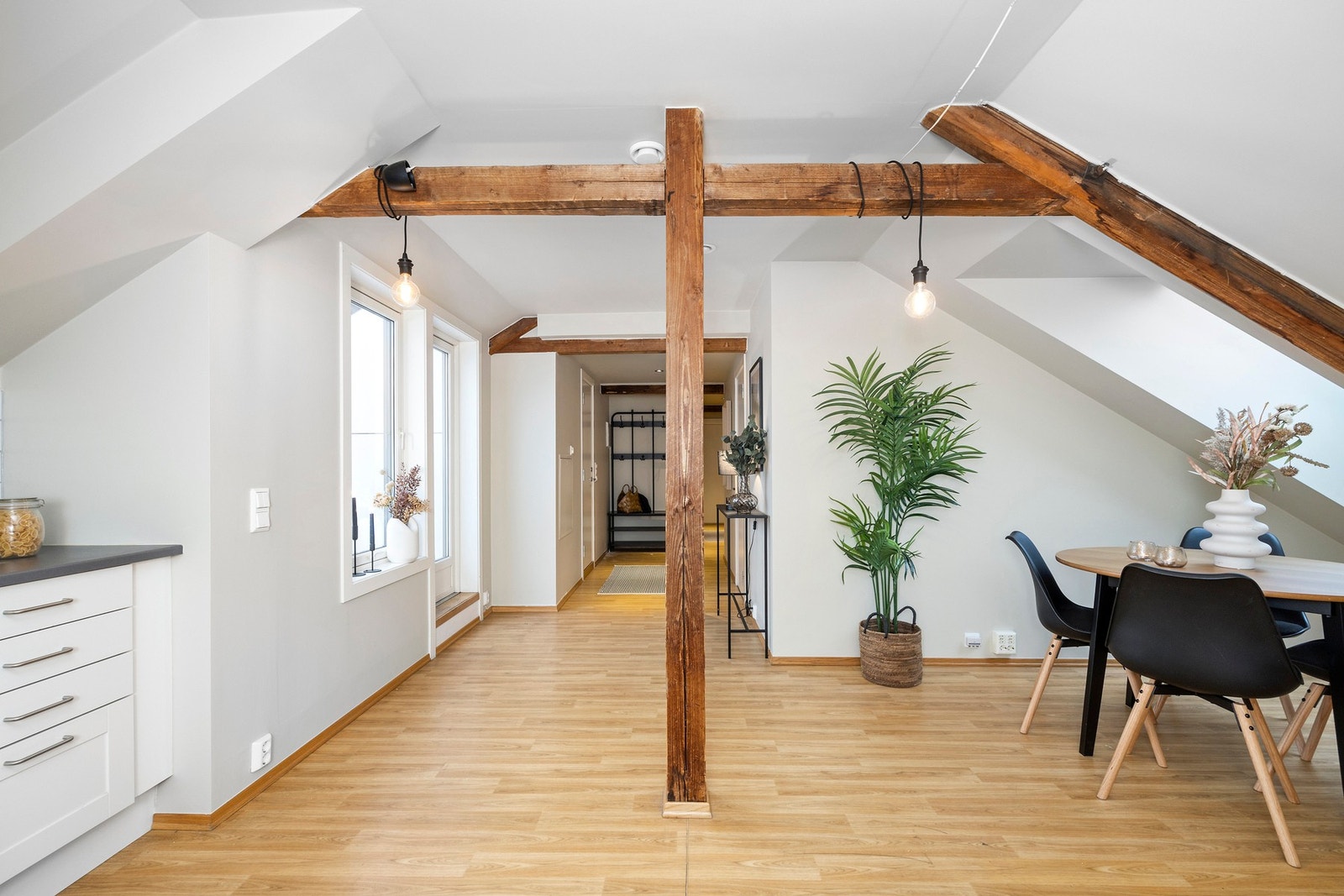 Stue / kjøkken. Galleribilde