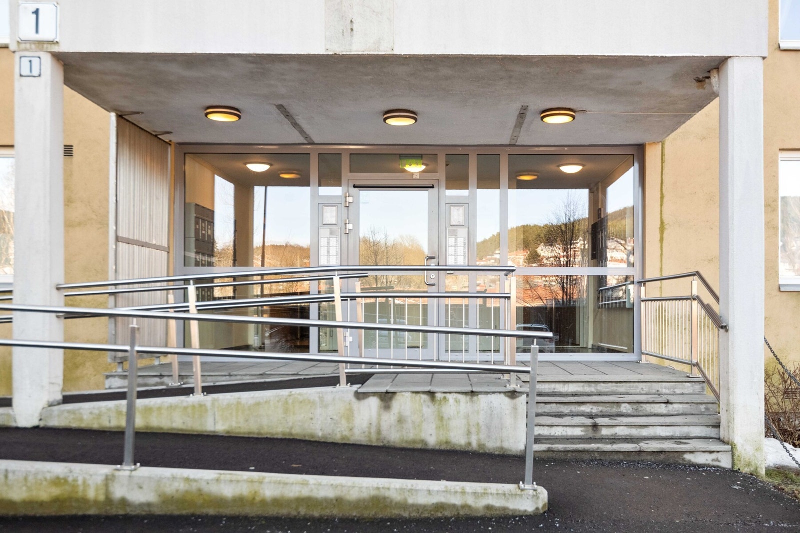 Inngangsparti Galleribilde