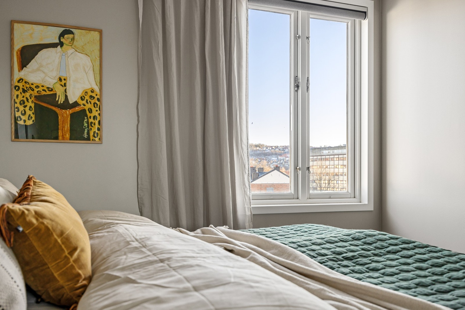 Luftig utsyn fra begge soverom. Galleribilde