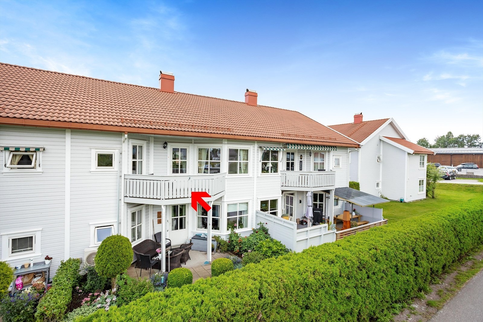 Leiligheten har en vestvendt beliggenhet med sol til langt ut på kvelden. Galleribilde