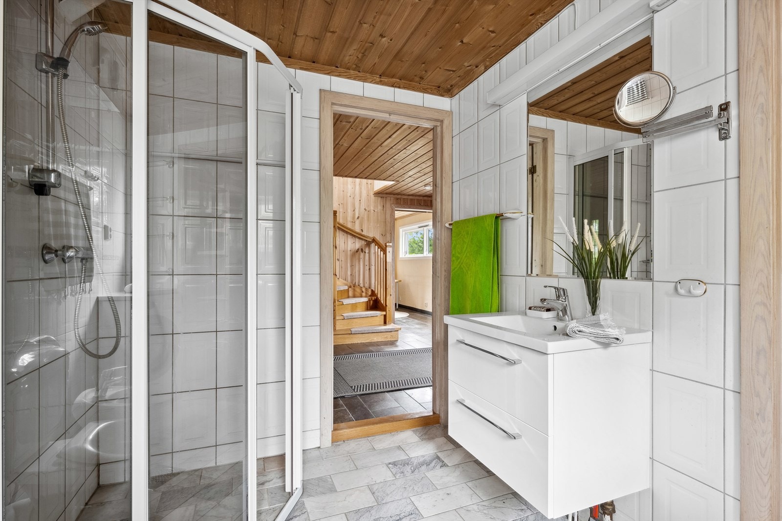 Baderom i underetasjen Galleribilde