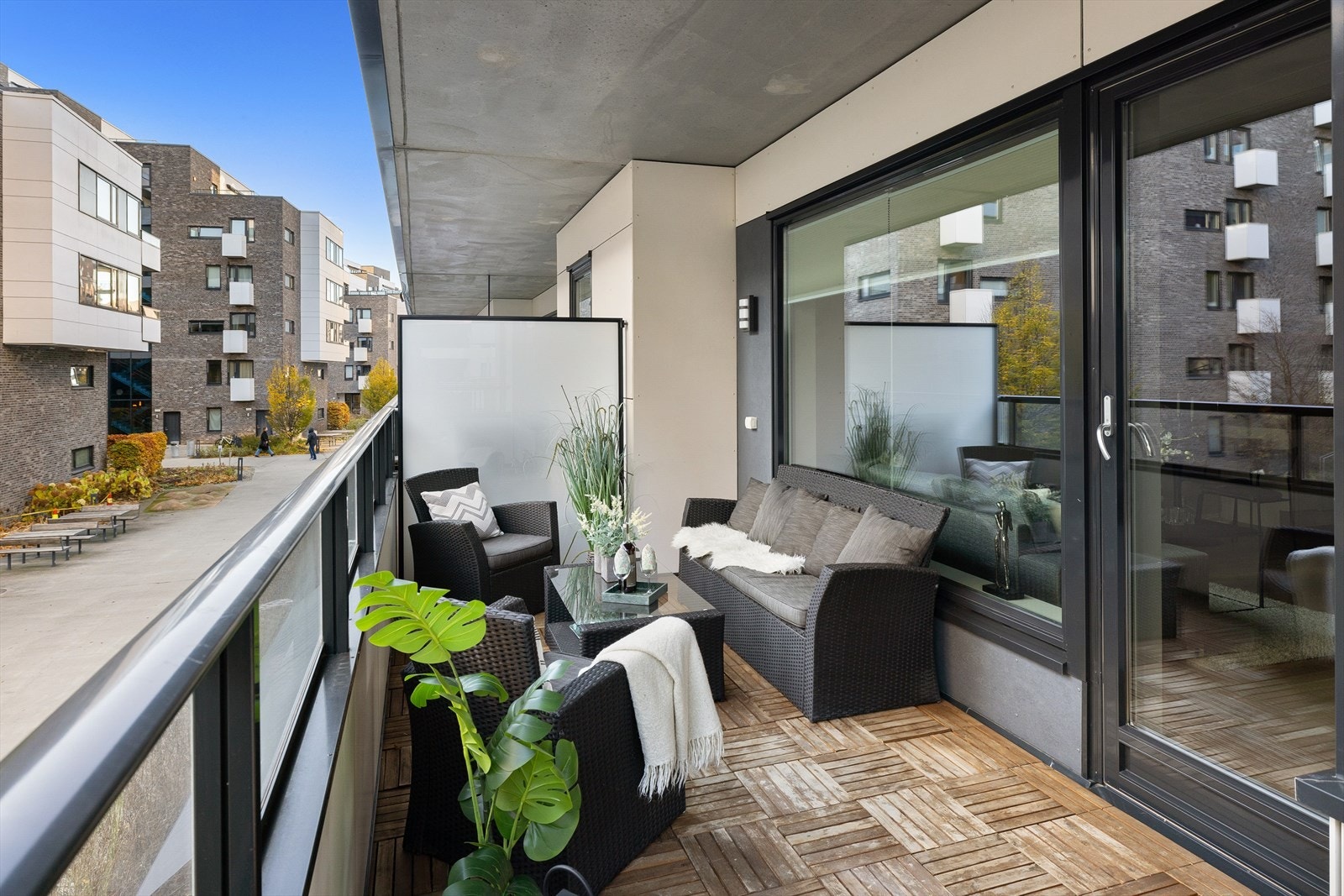 Stor balkong på hele 13 kvm. Her kan late sommerdager nytes. Galleribilde