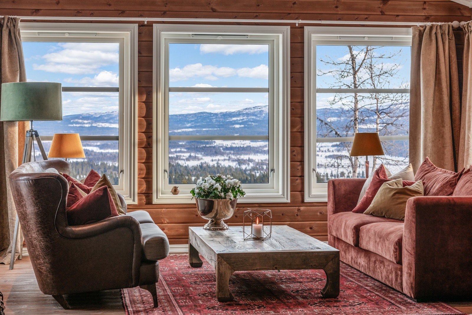 Privatmegleren ved Merethe Jonsen har gleden av å presentere Bjødnalihaugen 6! Galleribilde
