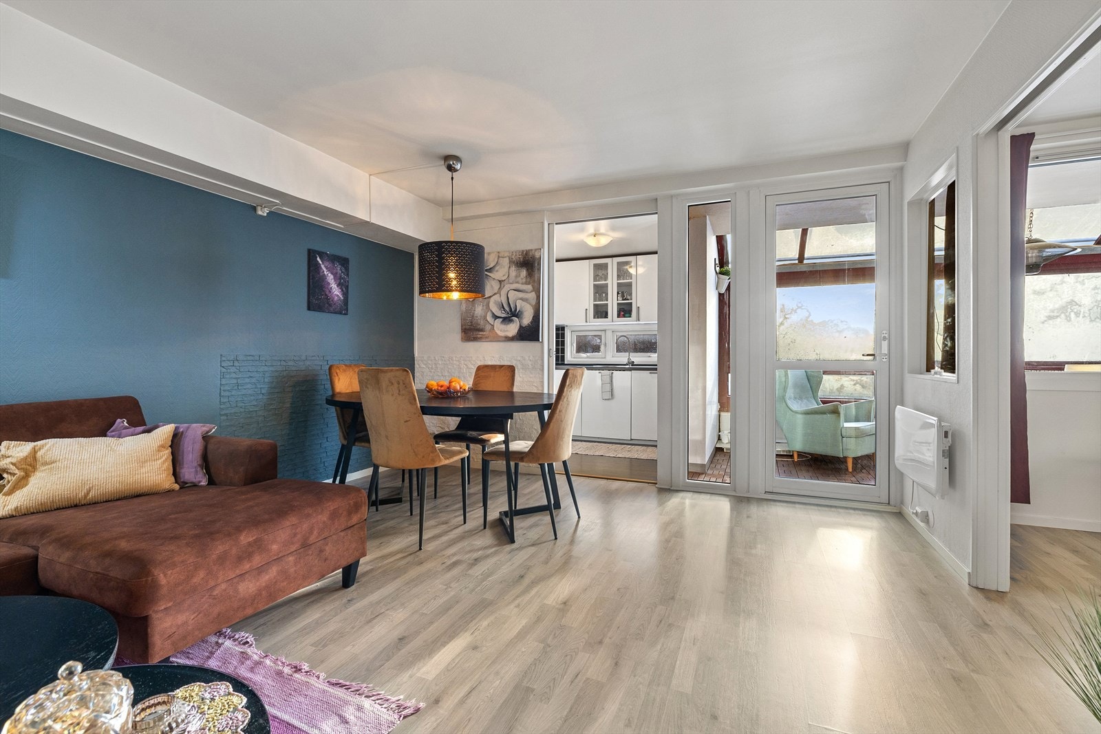 - Velegnet plass til spisebord - Galleribilde