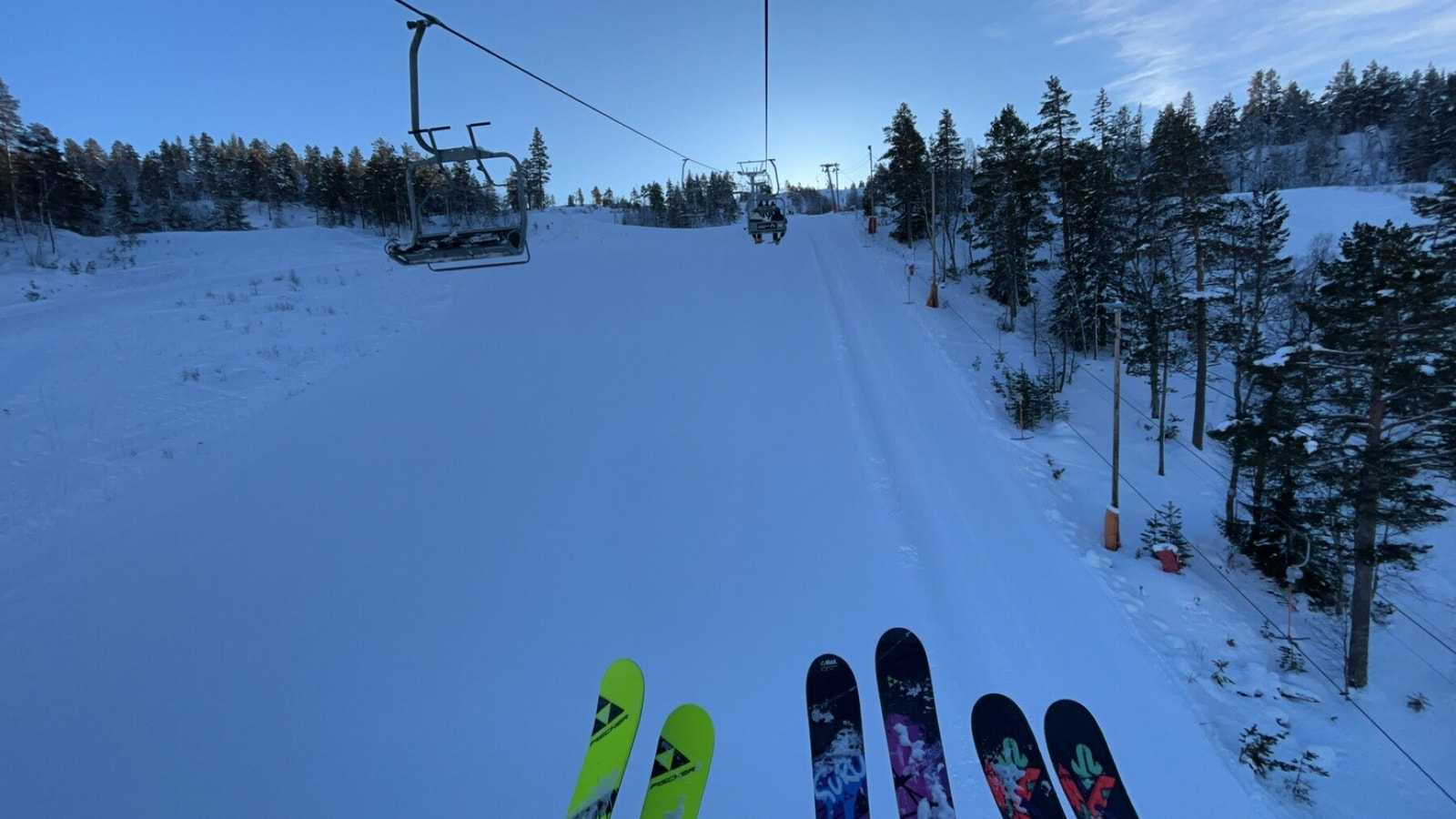 Skikjøring i alpinbakken (privat bilde) Galleribilde