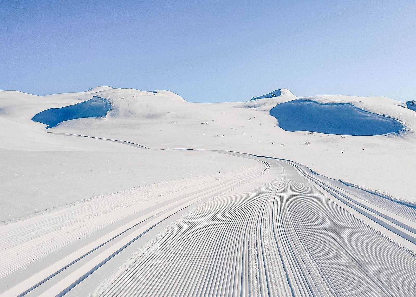 Skiløyper og turstier i eksisterende løypenettverk. Hele 350 km med kjørte skiløyper! Galleribilde