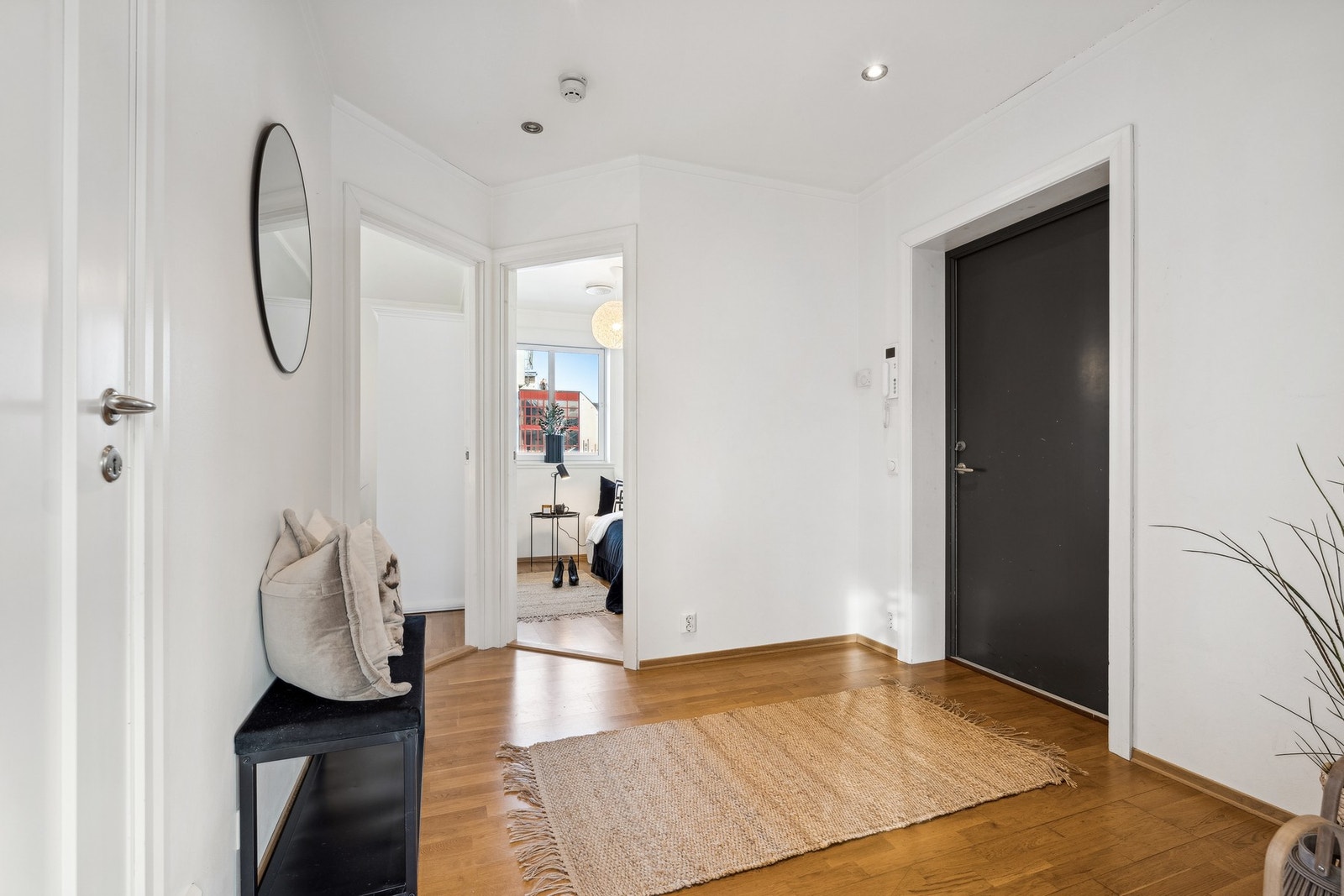 Dørcallingsystem ved inngangsdøren. Galleribilde